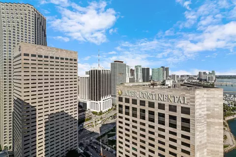 335 S Biscayne Blvd #4110, Miami, FL 33131 photo 31