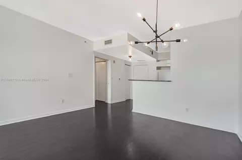 335 S Biscayne Blvd #4110, Miami, FL 33131 photo 11