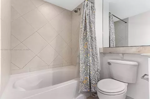 335 S Biscayne Blvd #4110, Miami, FL 33131 photo 25