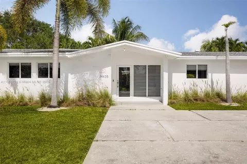 14435 SW 96th Ave, Miami, FL 33176