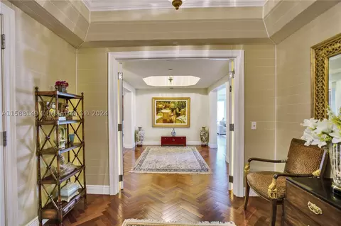 6000 Island Blvd #2101, Aventura, FL 33160