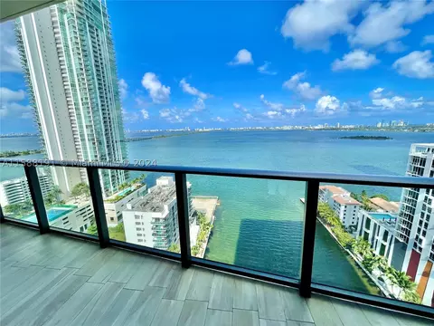 460 NE 28 St #2402, Miami, FL 33137