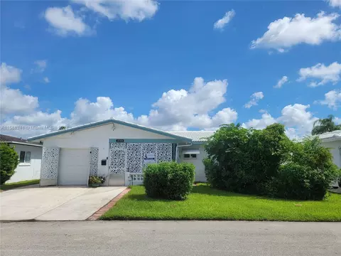 8103 NW 59th Ct, Tamarac, FL 33321