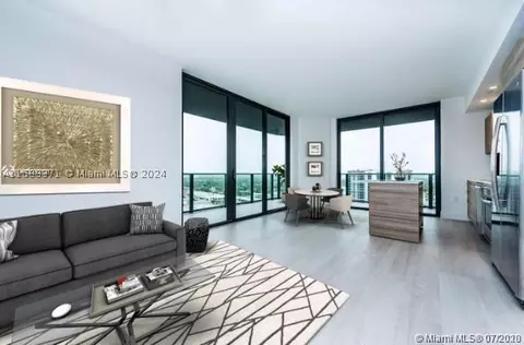121 NE 34th St #2016, Miami, FL 33137