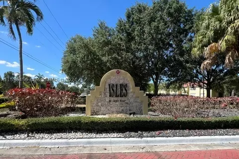 417 Vista Isles Dr #2321, Sunrise, FL 33325