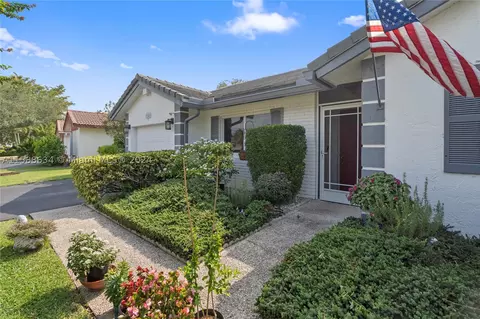 7141 NW 102nd Ave, Tamarac, FL 33321