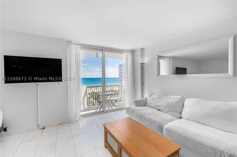 401 Ocean Dr #807, Miami Beach, FL 33139