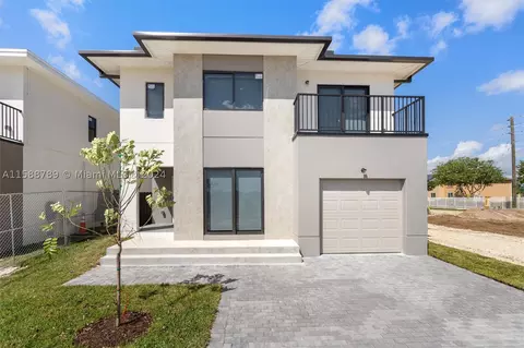 251 NW 13 Pl, Florida City, FL 33034