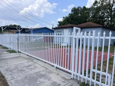 1931 NW 94th St, Miami, FL 33147
