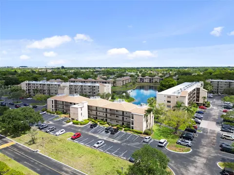 7860 NW 50th St #205, Lauderhill, FL 33351