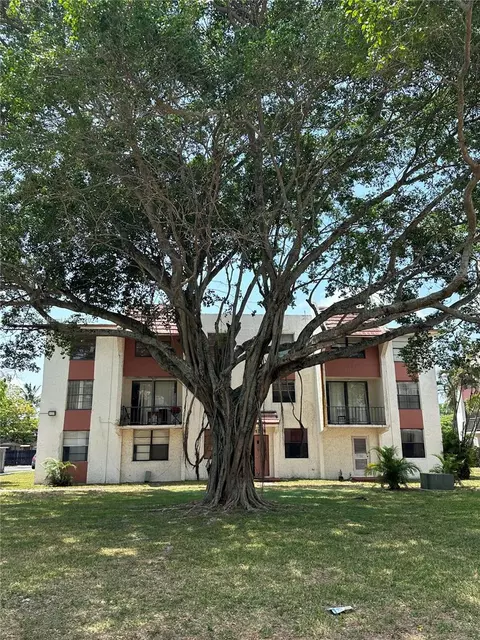 1796 NW 55th Ave #201, Lauderhill, FL 33313