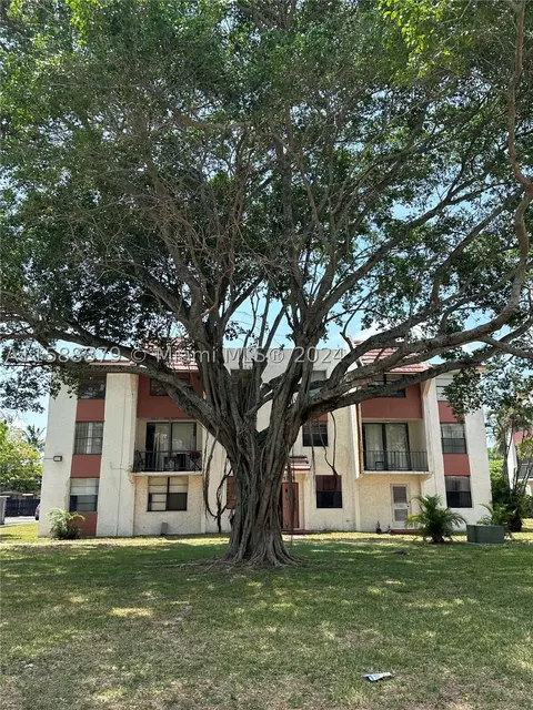 1796 NW 55th Ave #201, Lauderhill, FL 33313