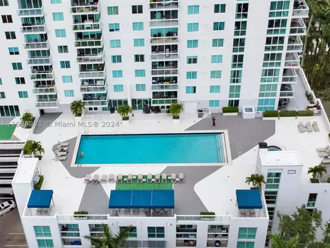 1871 NW S River Dr #1906, Miami, FL 33125