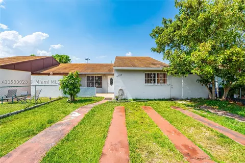 11459 SW 4th St #11459, Sweetwater, FL 33174