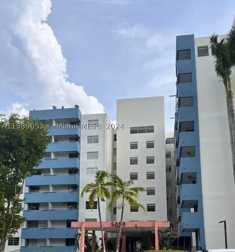 5050 NW 7th St #305, Miami, FL 33126