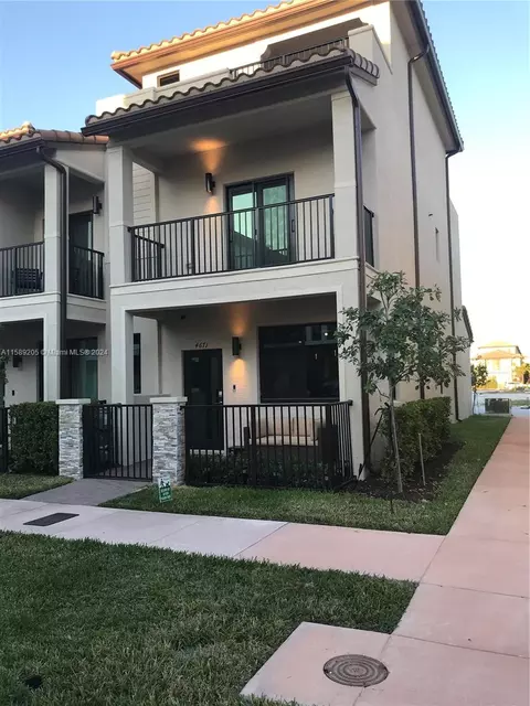 4671 NW 83 Path #4671, Doral, FL 33166