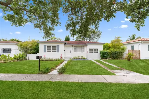 1880 NE 157th Ter, North Miami Beach, FL 33162