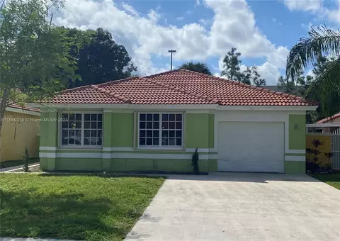 5424 NW 184th St, Miami Gardens, FL 33055