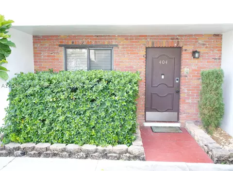 5555 Ludlam Rd #42, Miami, FL 33155
