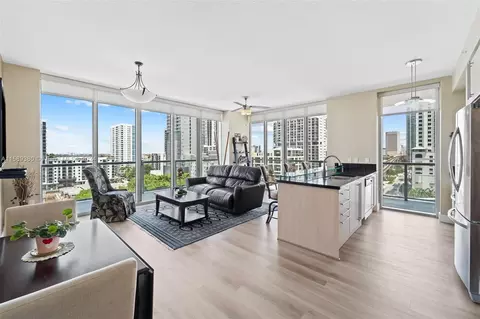 79 SW 12th St #1412-S, Miami, FL 33130