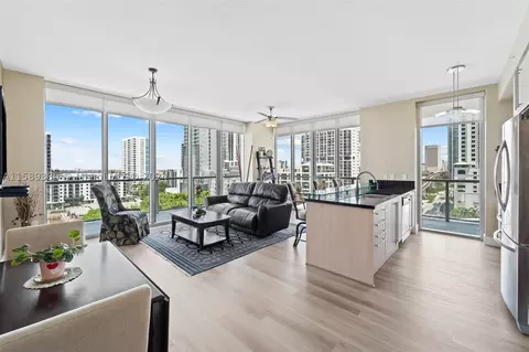 79 SW 12th St #1412-S, Miami, FL 33130