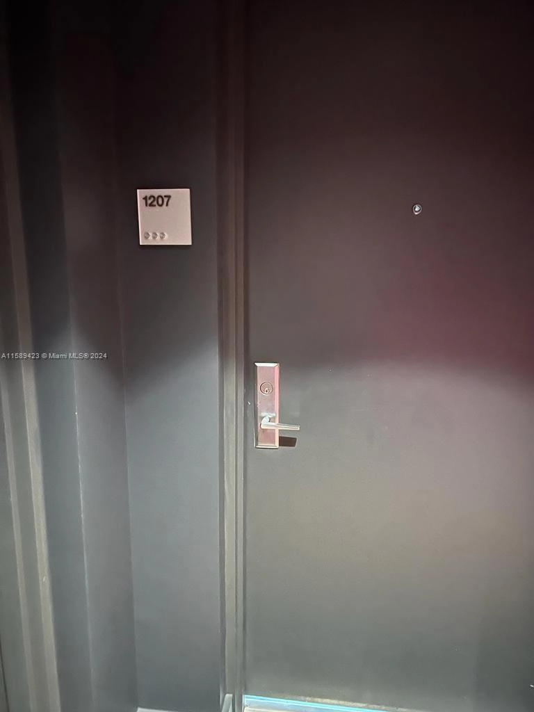 55 SE 6th St Unit 1207