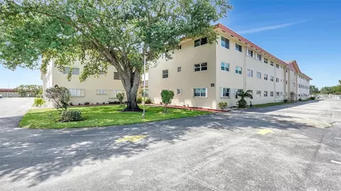 5300 Washington St #B129, Hollywood, FL 33021