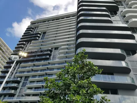 121 NE 34th St #1916, Miami, FL 33137