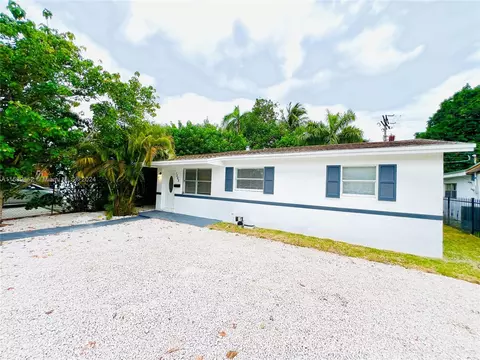 1565 NE 152nd Ter, North Miami Beach, FL 33162