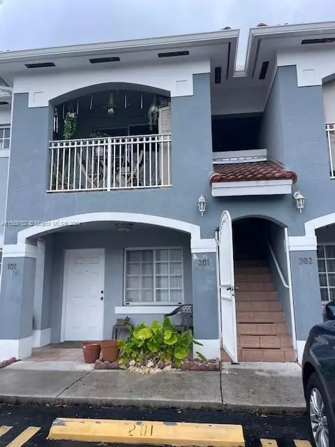 2860 W 80th St #201-7, Hialeah, FL 33018