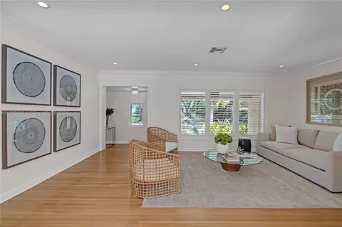 1020 Placetas Ave, Coral Gables, FL 33146