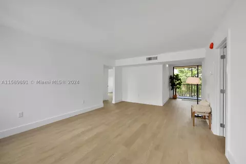 8500 SW 133rd Ave Rd #407, Miami, FL 33183