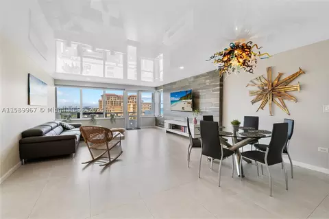 3111 N Ocean Dr #701, Hollywood, FL 33019