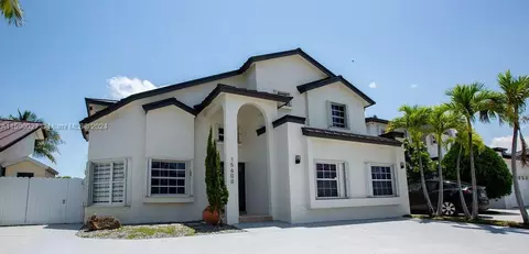 15600 SW 63rd Ter, Miami, FL 33193