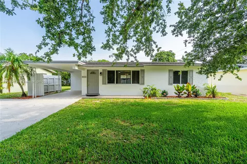 9405 SW 53rd St, Cooper City, FL 33328