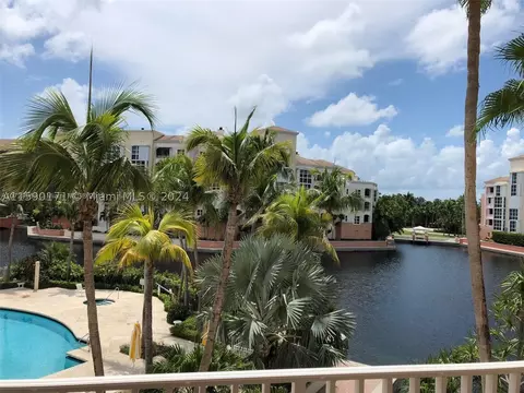 709 Crandon Blvd #309, Key Biscayne, FL 33149