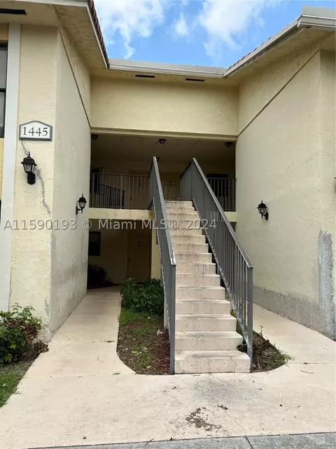 1445 Lake Crystal Dr #H, West Palm Beach, FL 33411