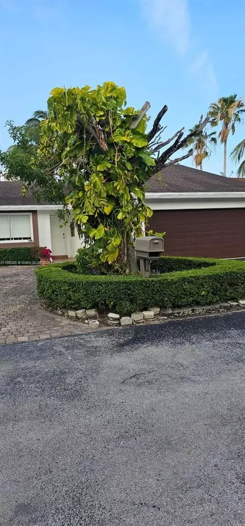 10115 SW 144th Pl, Miami, FL 33186