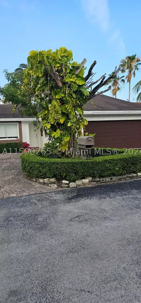 10115 SW 144th Pl, Miami, FL 33186