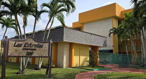 606 W 81st St #405, Hialeah, FL 33014
