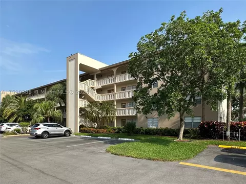 3303 Aruba Way #J3, Coconut Creek, FL 33066