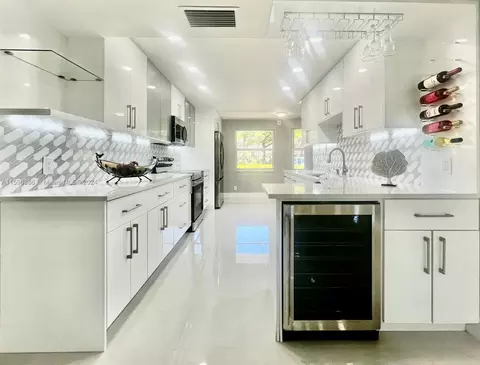 1701 Andros Isle #C1, Coconut Creek, FL 33066