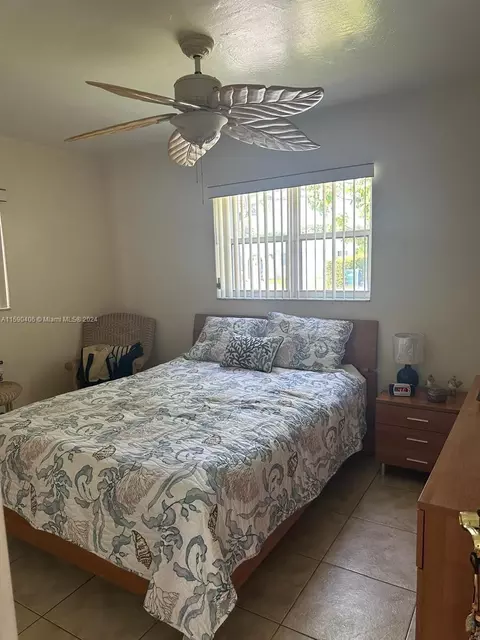 10890 SW 69th Dr, Miami, FL 33173 photo 18