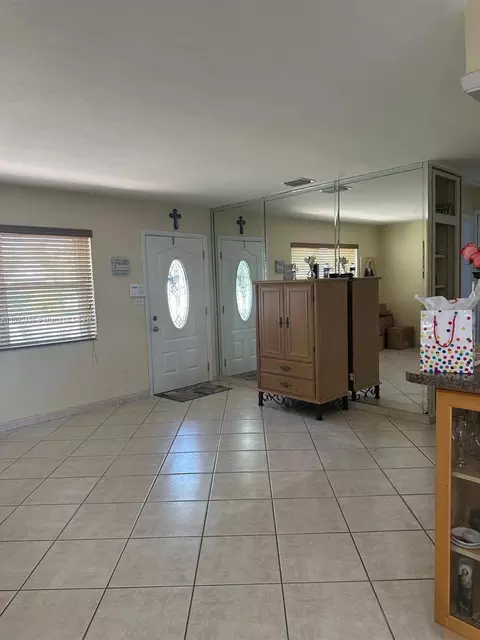 10890 SW 69th Dr, Miami, FL 33173 photo 6