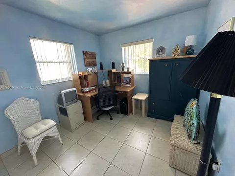 10890 SW 69th Dr, Miami, FL 33173 photo 28