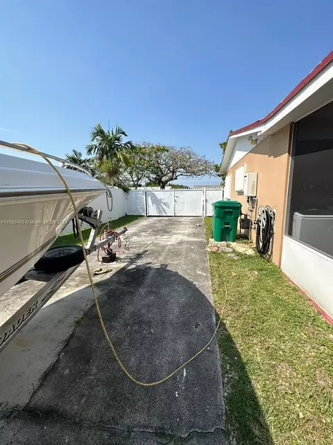 10890 SW 69th Dr, Miami, FL 33173 photo 46