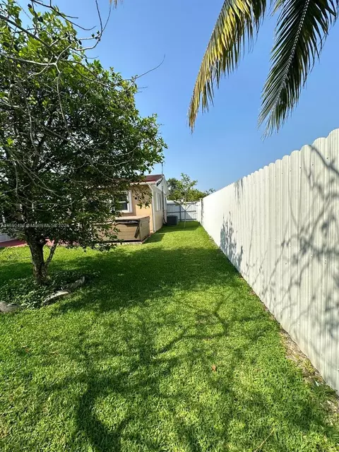 10890 SW 69th Dr, Miami, FL 33173 photo 37