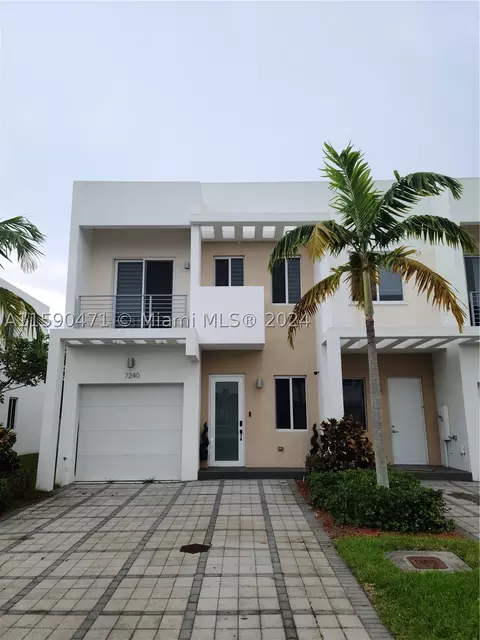 7240 NW 103rd Path, Doral, FL 33178