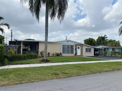 10520 SW 27th St, Miami, FL 33165