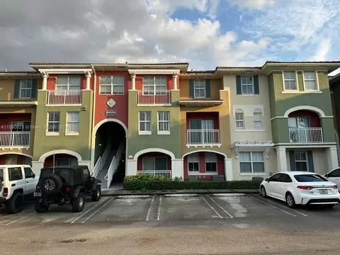 11102 NW 83rd St #221, Doral, FL 33178